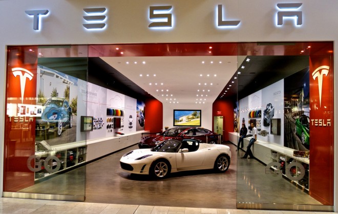 2014-03-13 Tesla Store